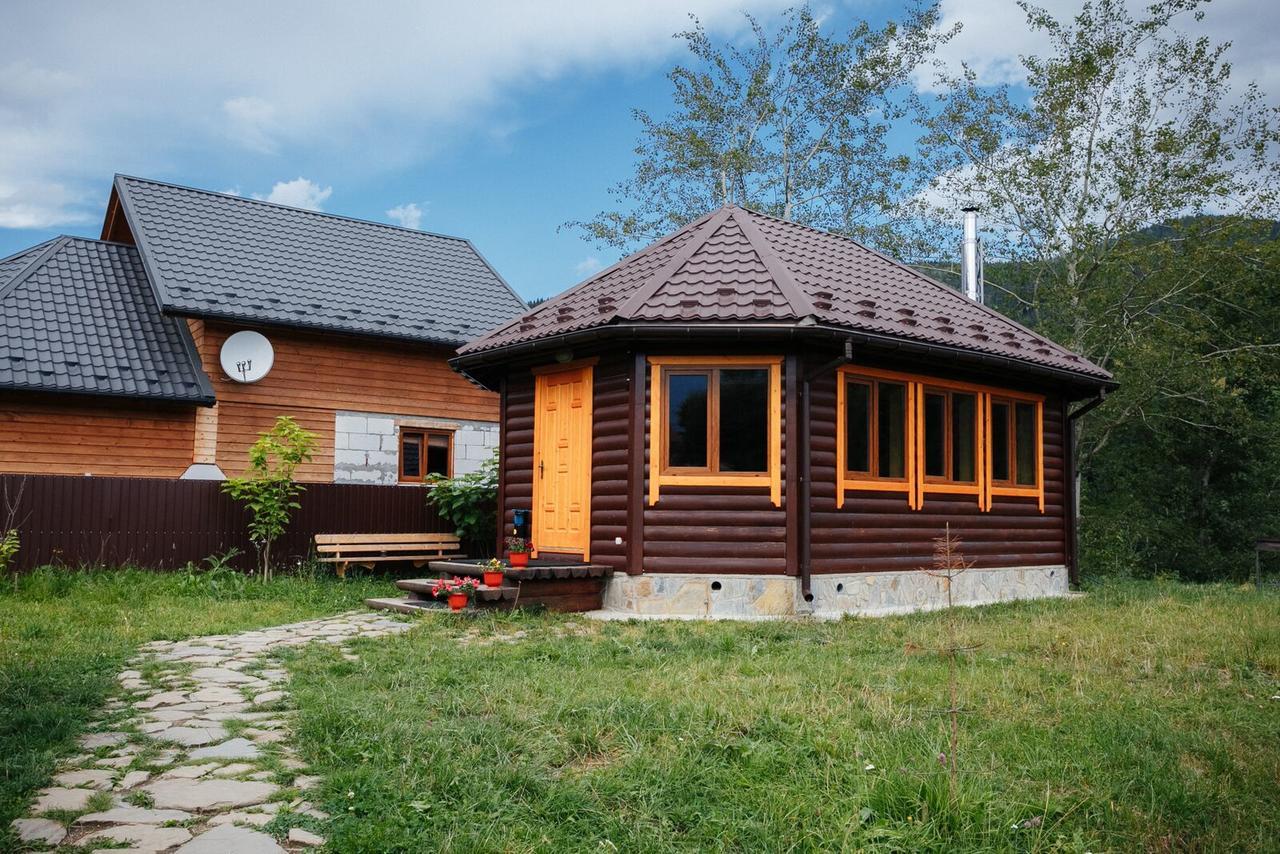 Hotel Odessa Werchowyna Exterior foto